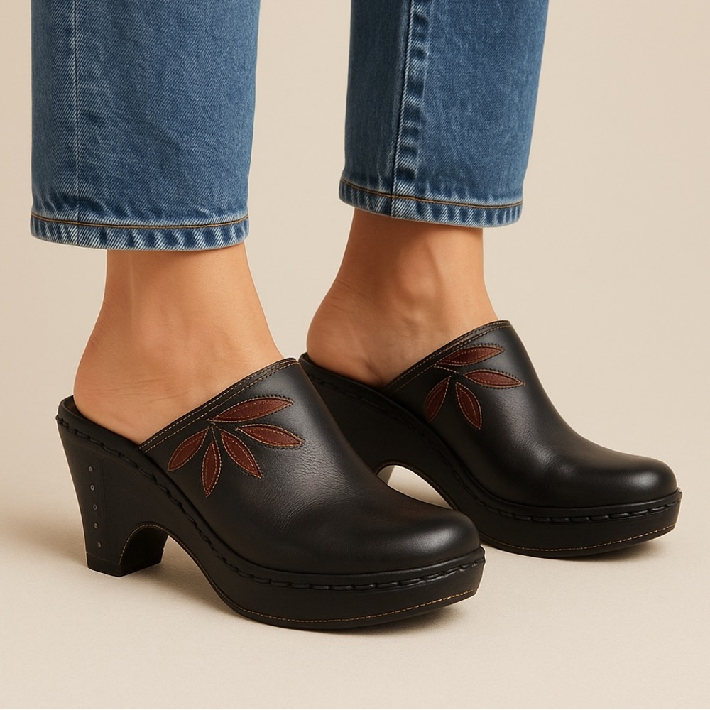 Frye Black and Brown Leather Mules